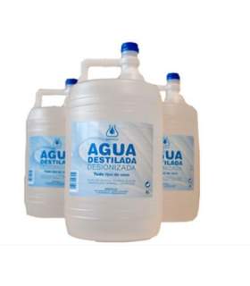 Ultrareines destilliertes Wasser