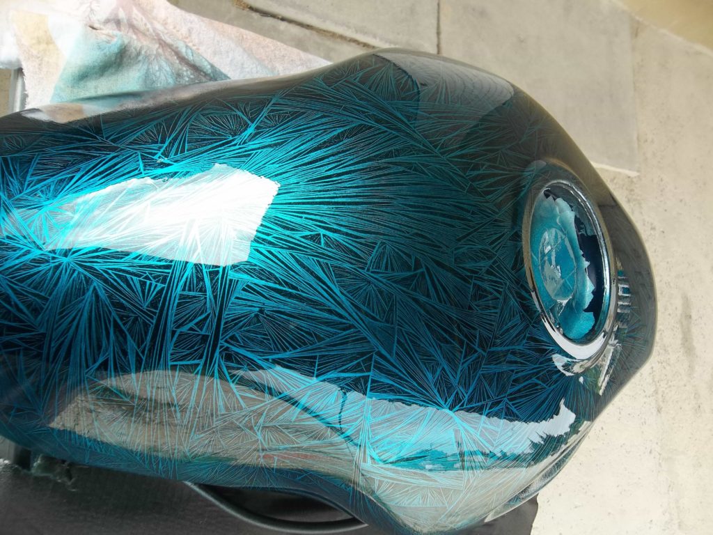 Schritte und Tipps für eine erfolgreiche kristallisierte Farbe